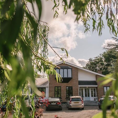 En-Suite Double Room. Dublin Airport, Fairyhouse, Tayto Park, Ashbourne Close By. Eksteriør bilde